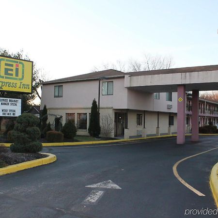 Express Inn - Wall Farmingdale Exterior foto